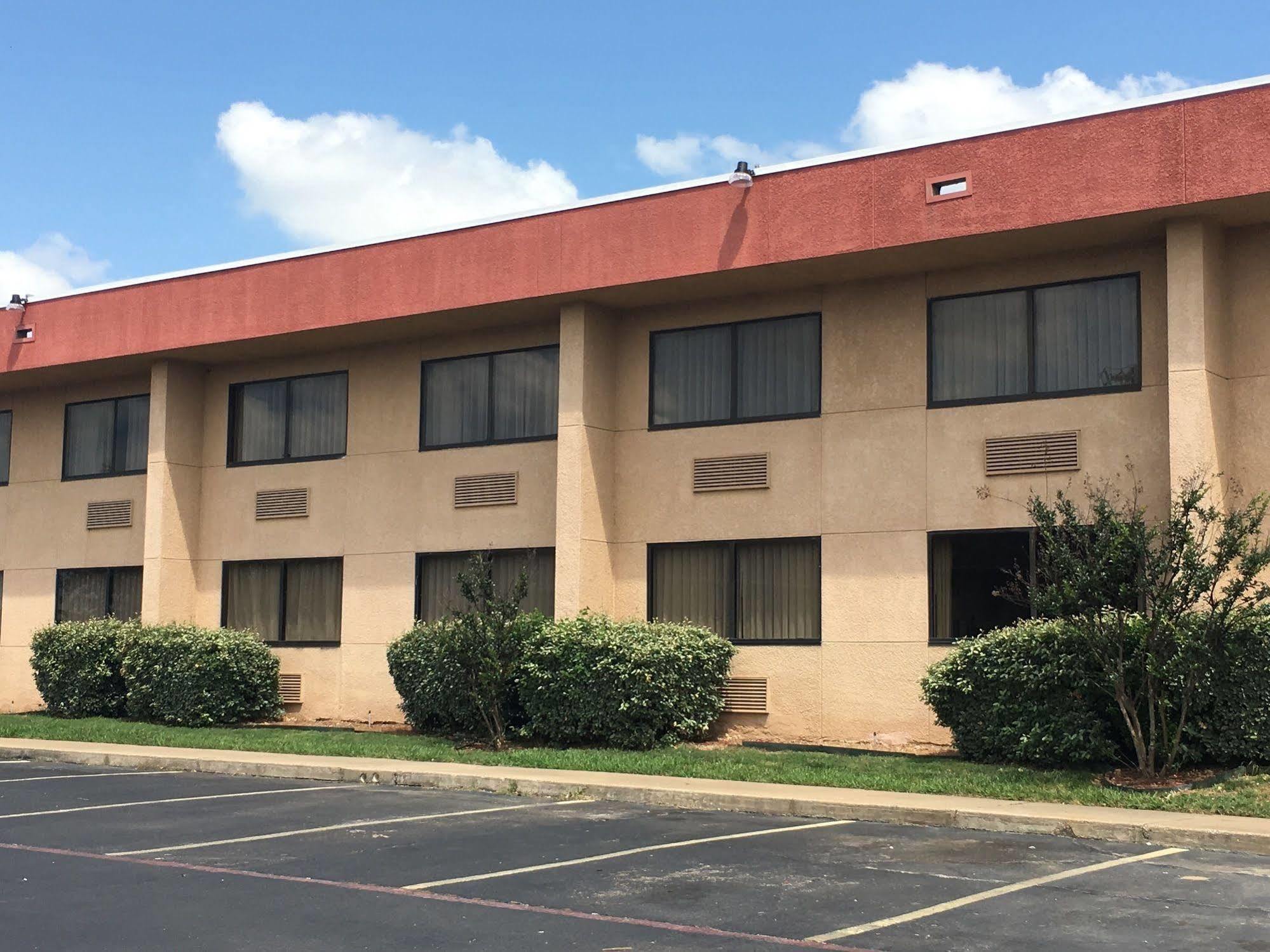 Days Inn By Wyndham Sherman Exterior photo