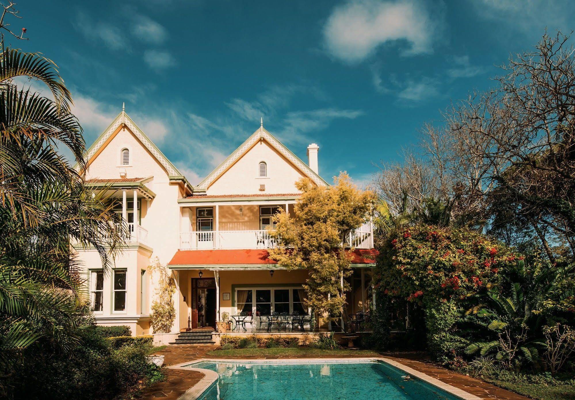 Hacklewood Hill Country House Bed & Breakfast Port Elizabeth Exterior photo