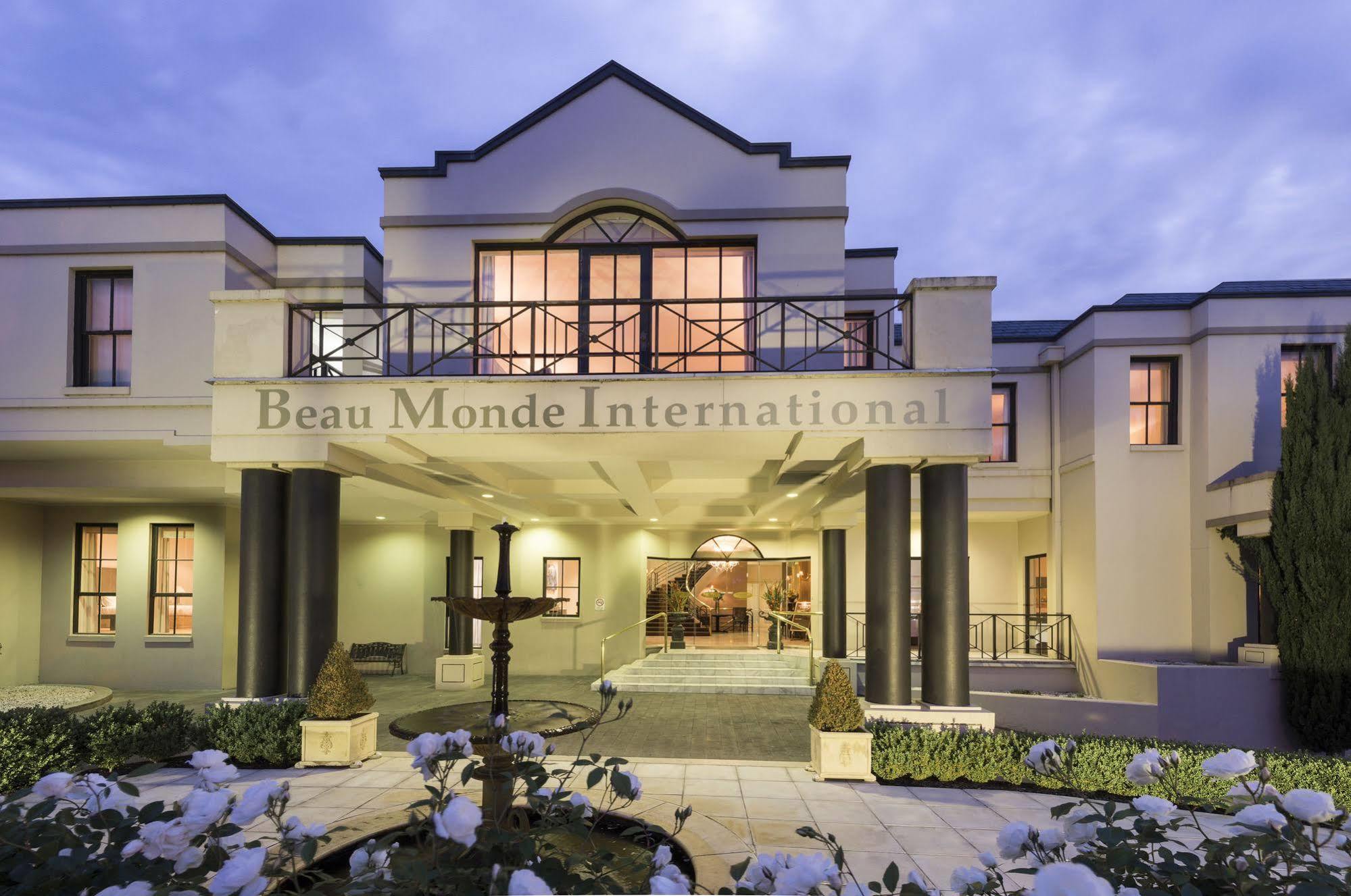 Beau Monde International Hotel Doncaster East Exterior photo