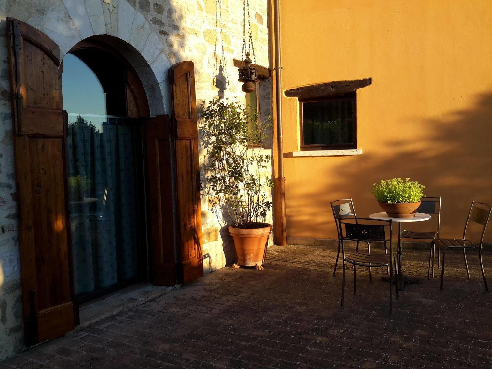Le Vignole Hotel Assisi Exterior photo
