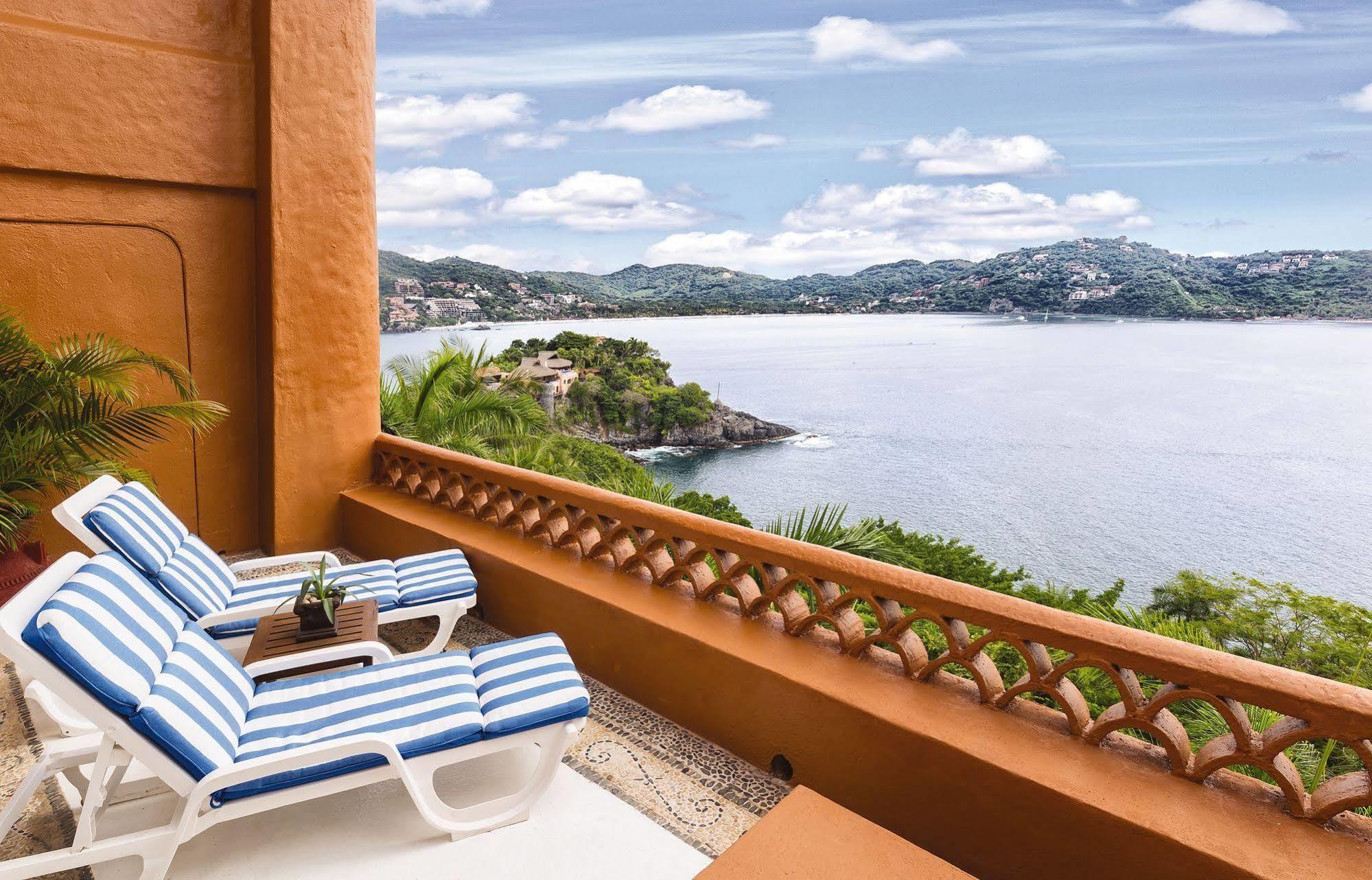 Worldmark By Wyndham Zihuatanejo Exterior photo