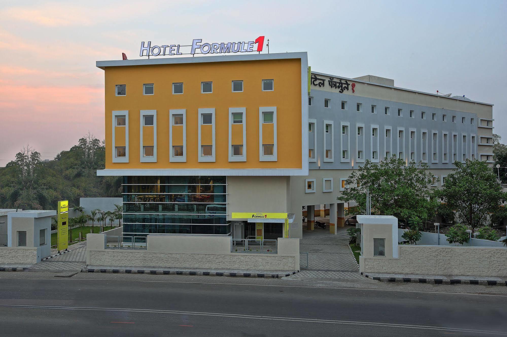 Holiday Inn Express Pune Pimpri, An Ihg Hotel Exterior photo