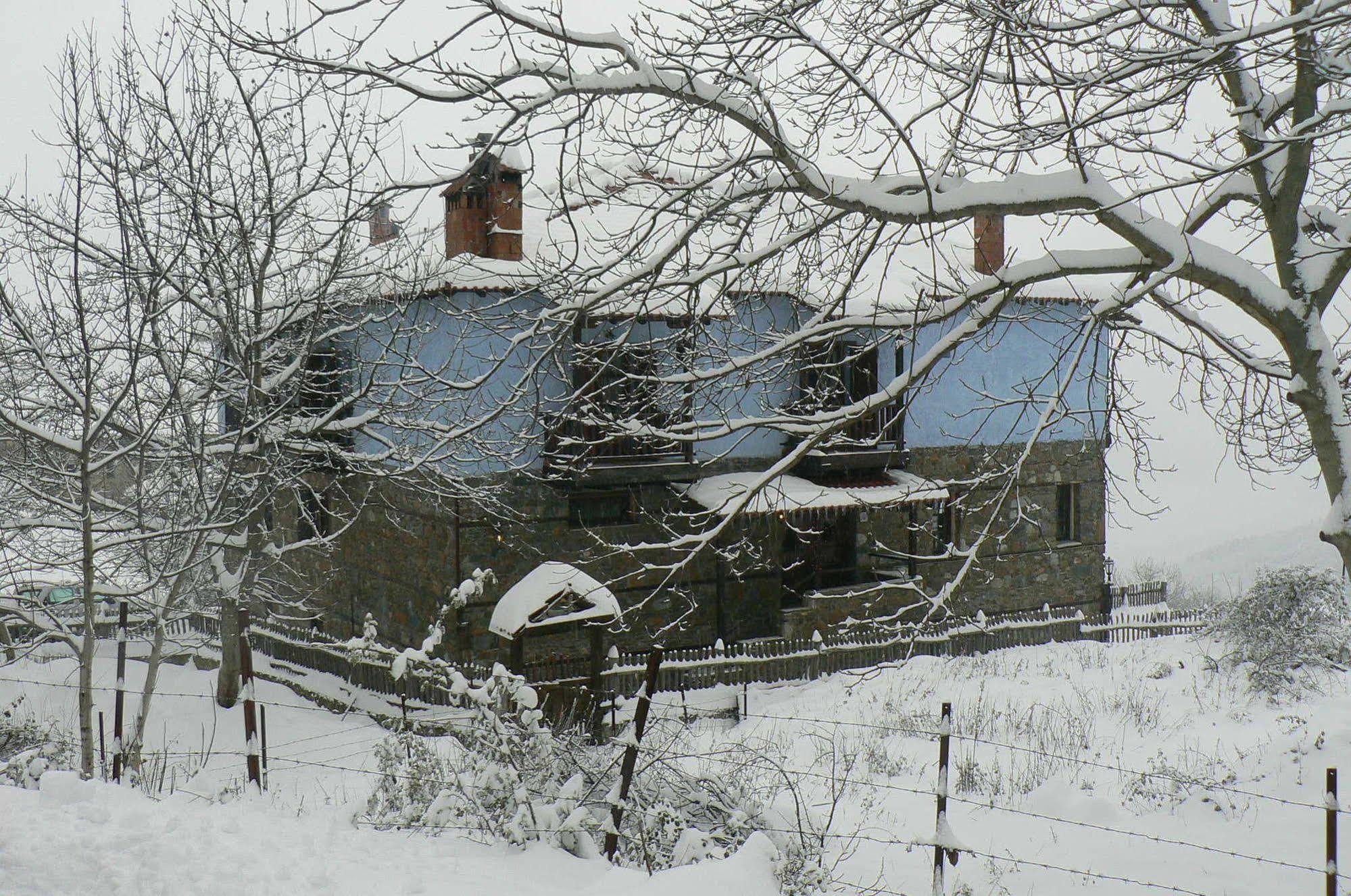 Sintrivanis Mountain Guest House Ano Skotina Exterior photo