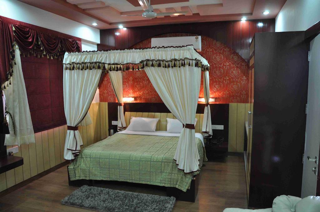 Hotel Madhushree Kota  Room photo