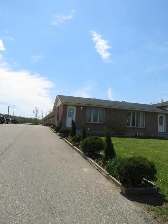 Newburg Inn Motel New Hamburg Exterior photo