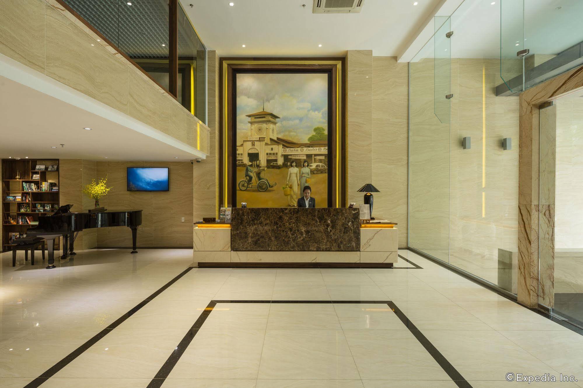 Ramada Encore By Wyndham Saigon D1 Ho Chi Minh City Exterior photo