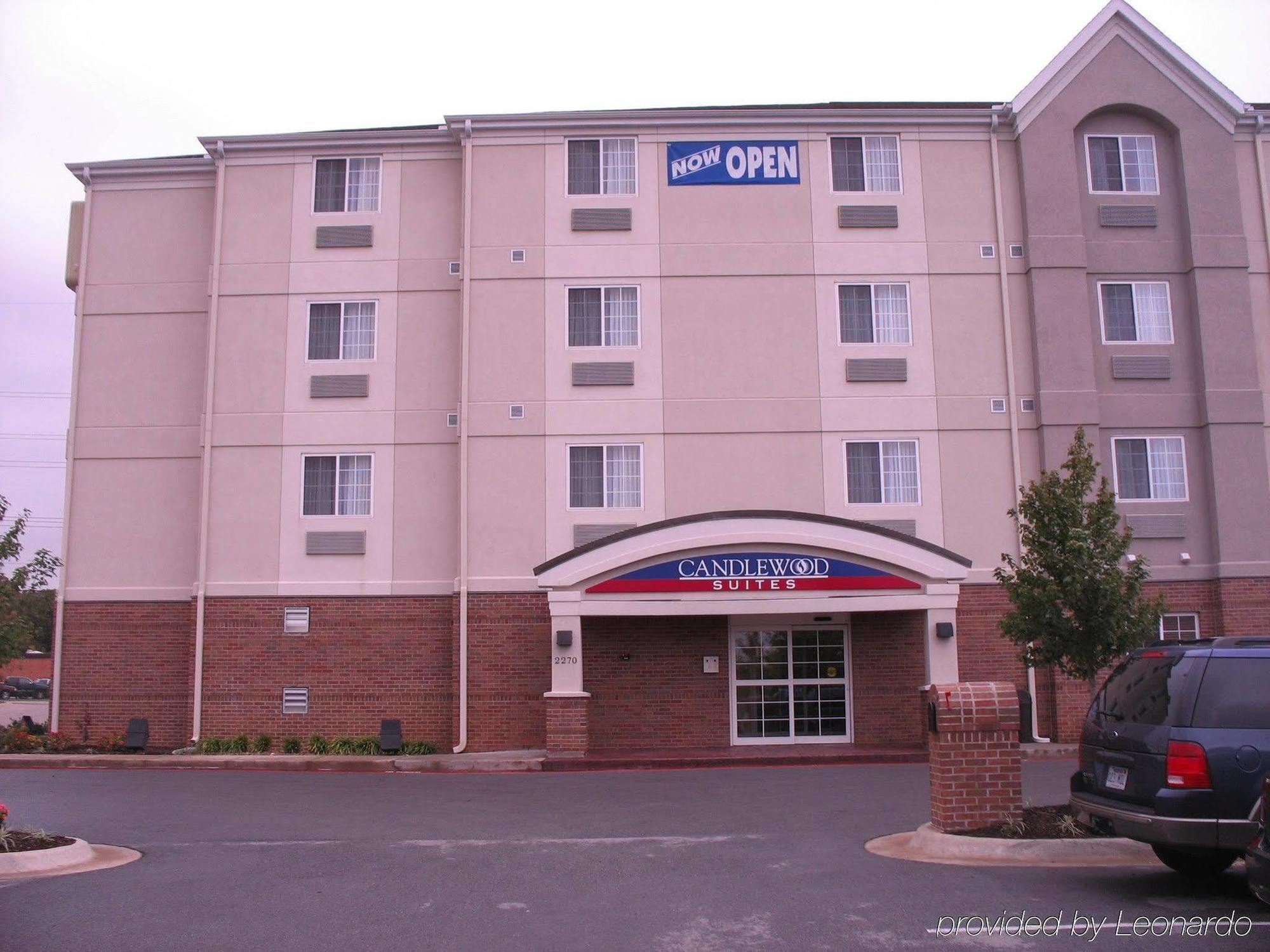 Candlewood Suites Fayetteville, An Ihg Hotel Exterior photo