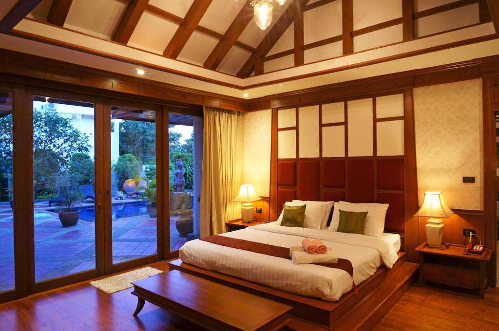 Sirinthara Villa Phuket Room photo