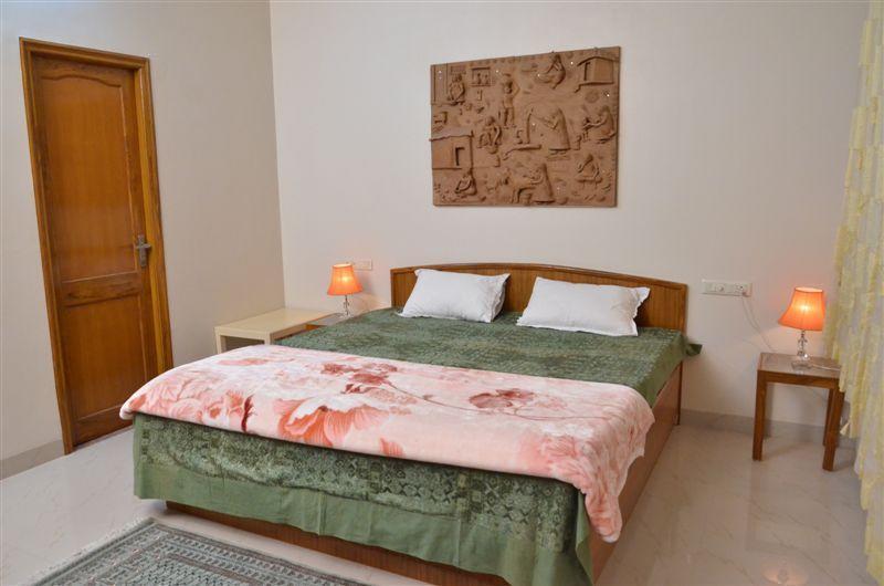 The Royale Country Retreat Bed & Breakfast Udaipur Room photo