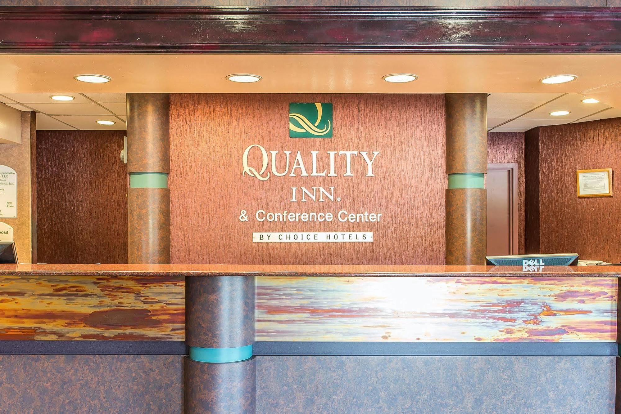 Quality Inn And Conference Center Springfield Exterior photo