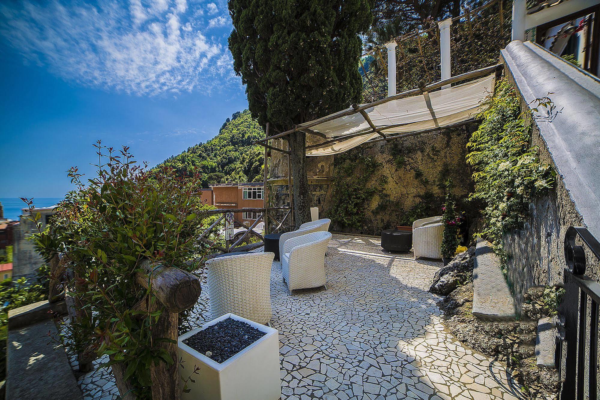 Villa Lara Hotel Amalfi Exterior photo