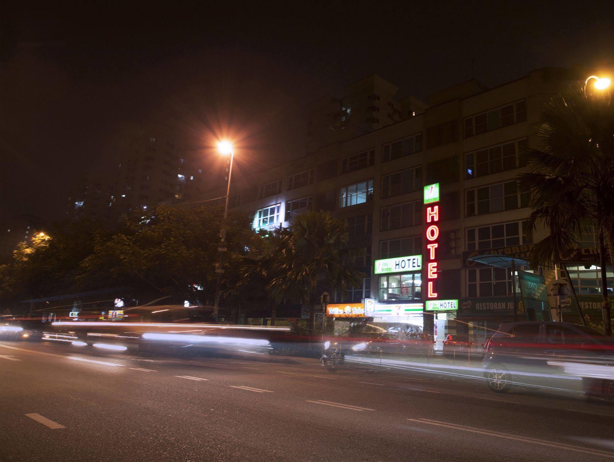 One Avenue Hotel Petaling Jaya Exterior photo