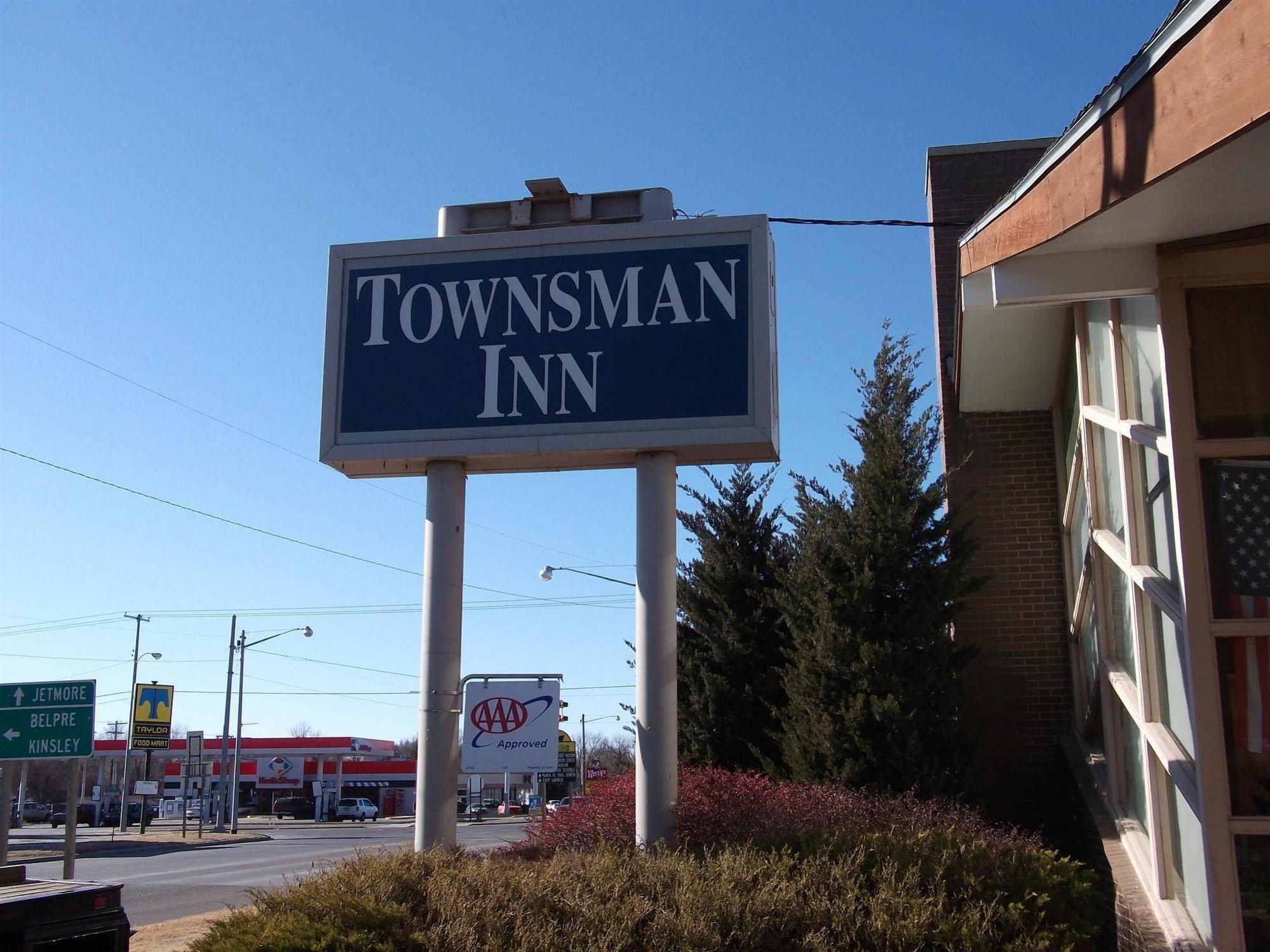 Townsman Inn Larned Exterior photo