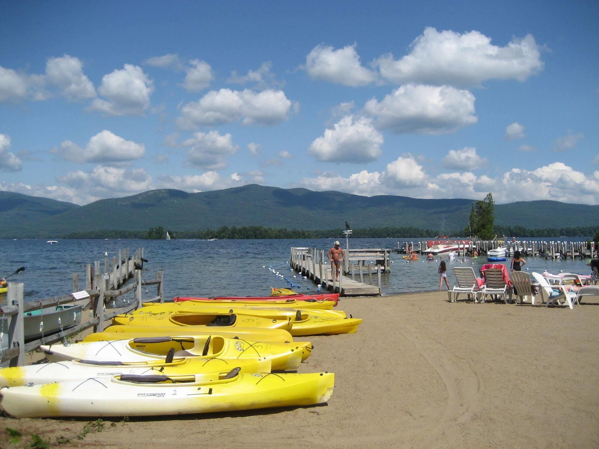 Golden Sands Resort Lake George Exterior photo