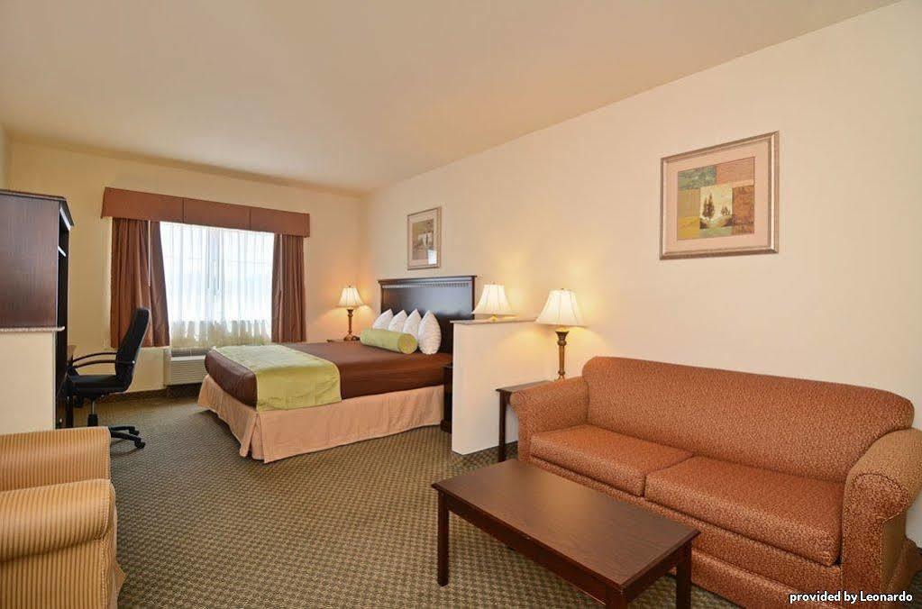 Best Western La Grange Inn And Suites Room photo