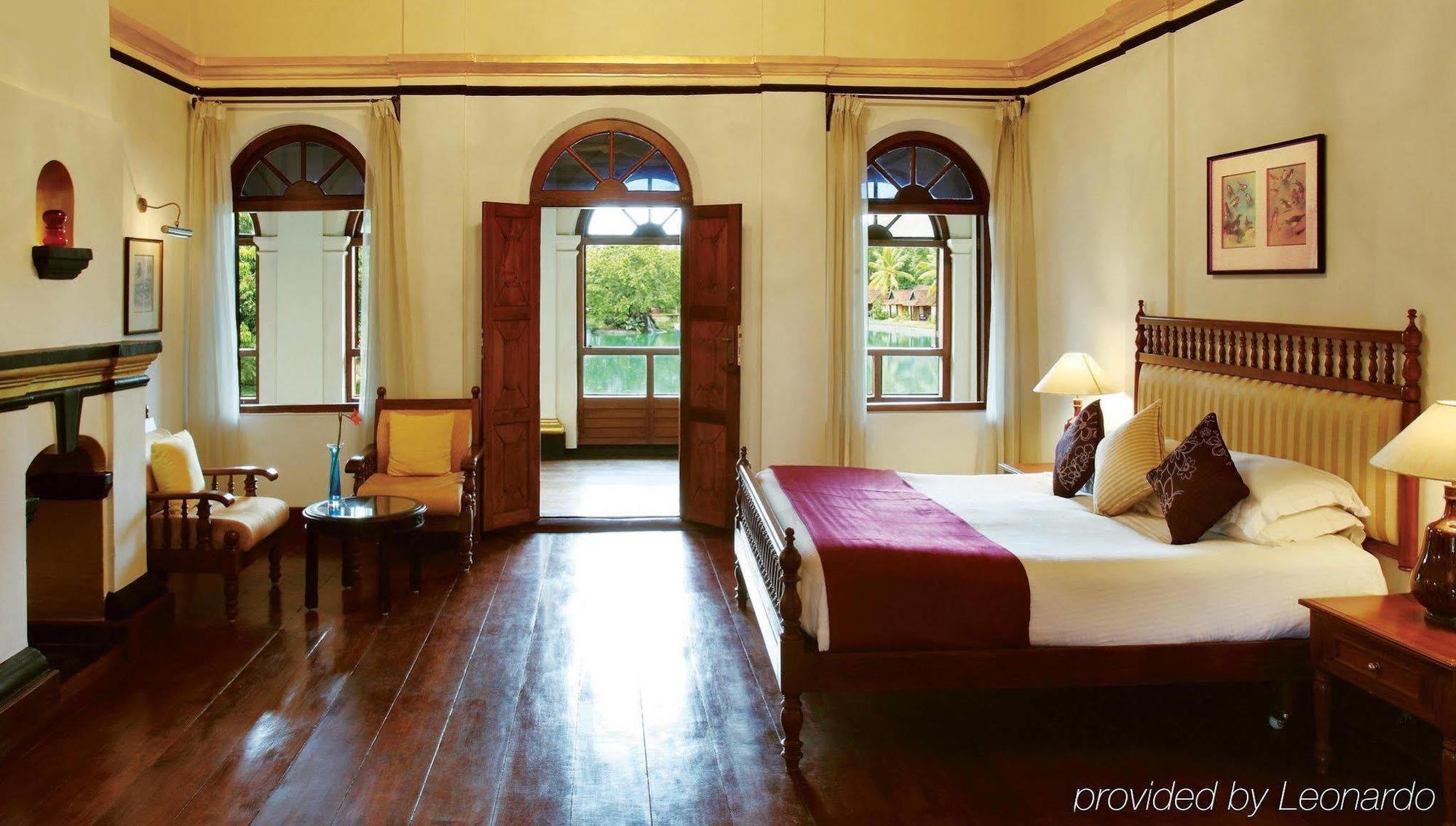 Taj Kumarakom Resort And Spa Kerala Room photo