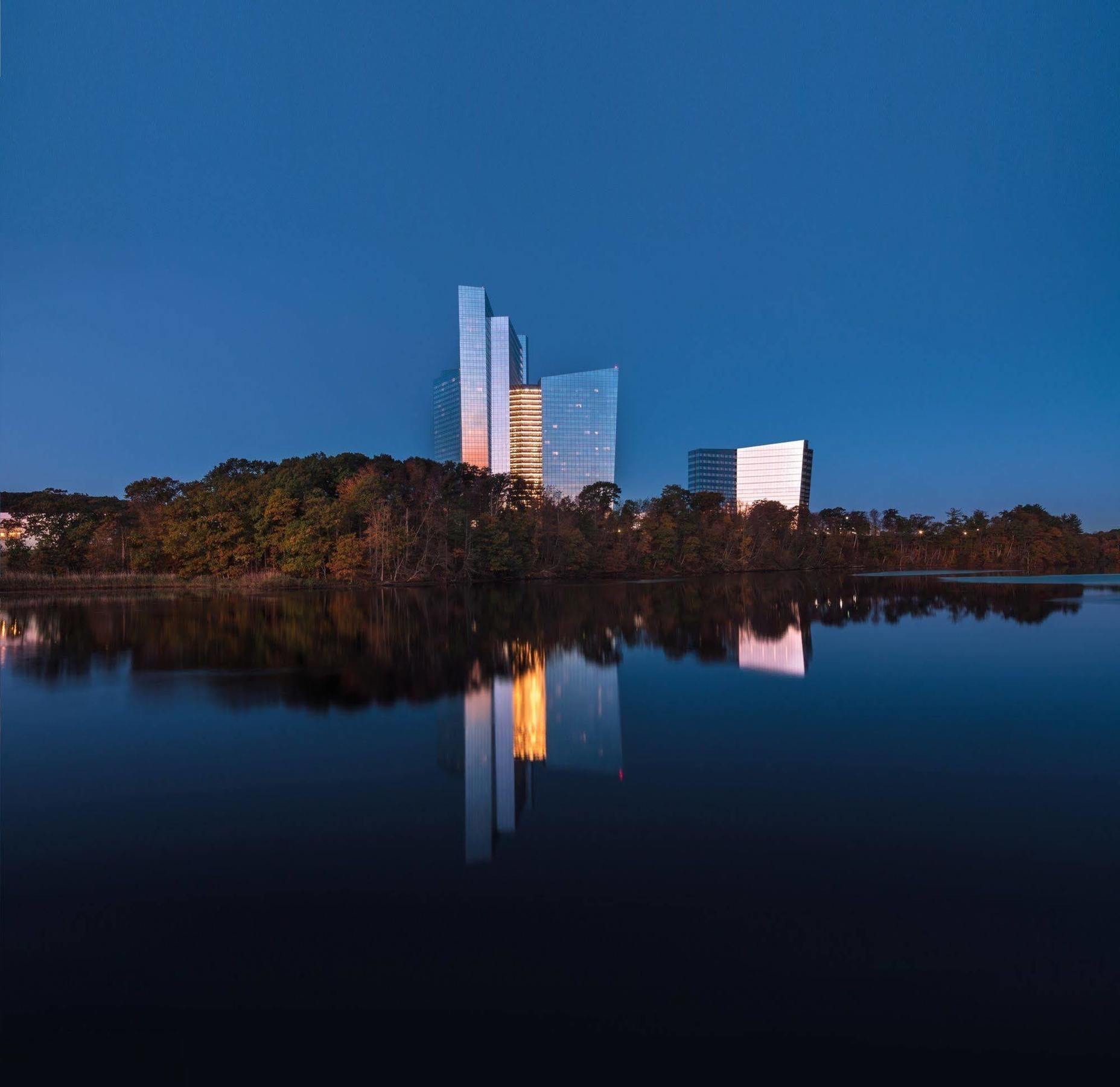 Mohegan Sun Hotel Uncasville Exterior photo