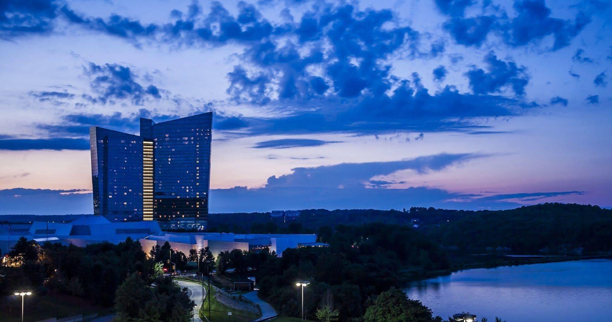 Mohegan Sun Hotel Uncasville Exterior photo