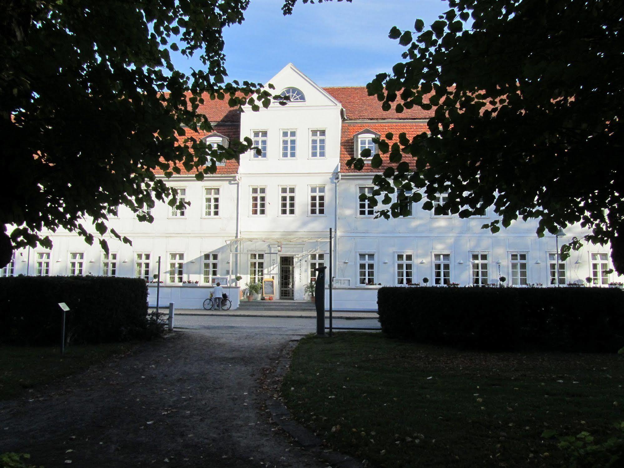 Hotel "Friedrich-Franz-Palais" Bad Doberan Exterior photo