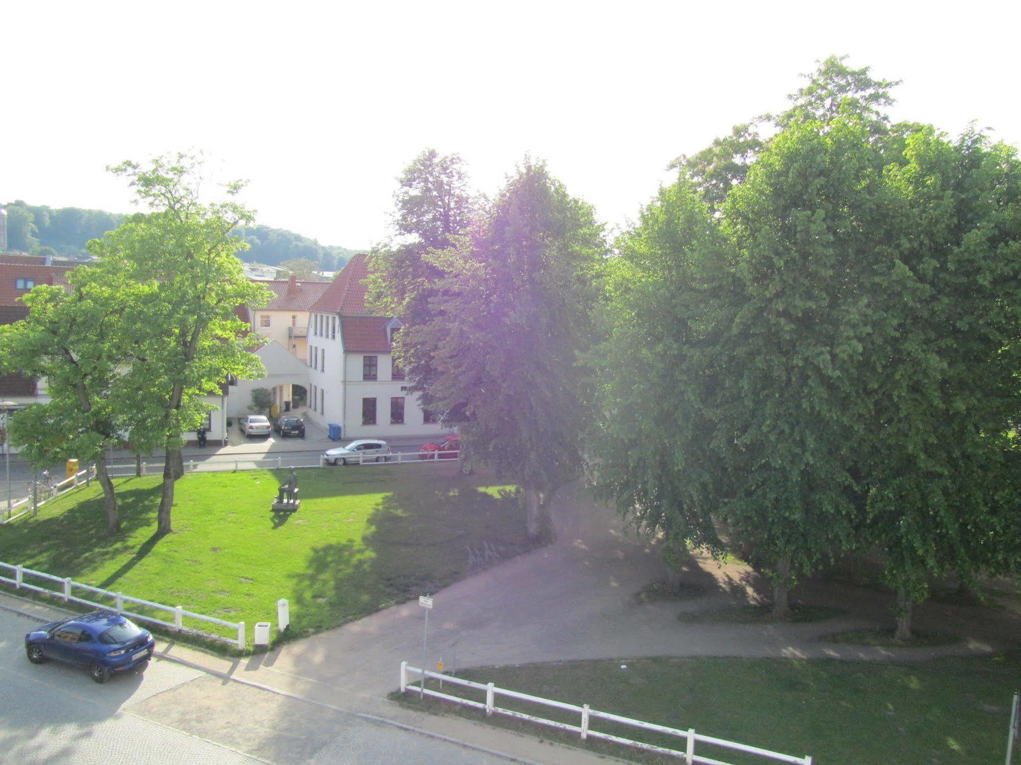 Hotel "Friedrich-Franz-Palais" Bad Doberan Exterior photo