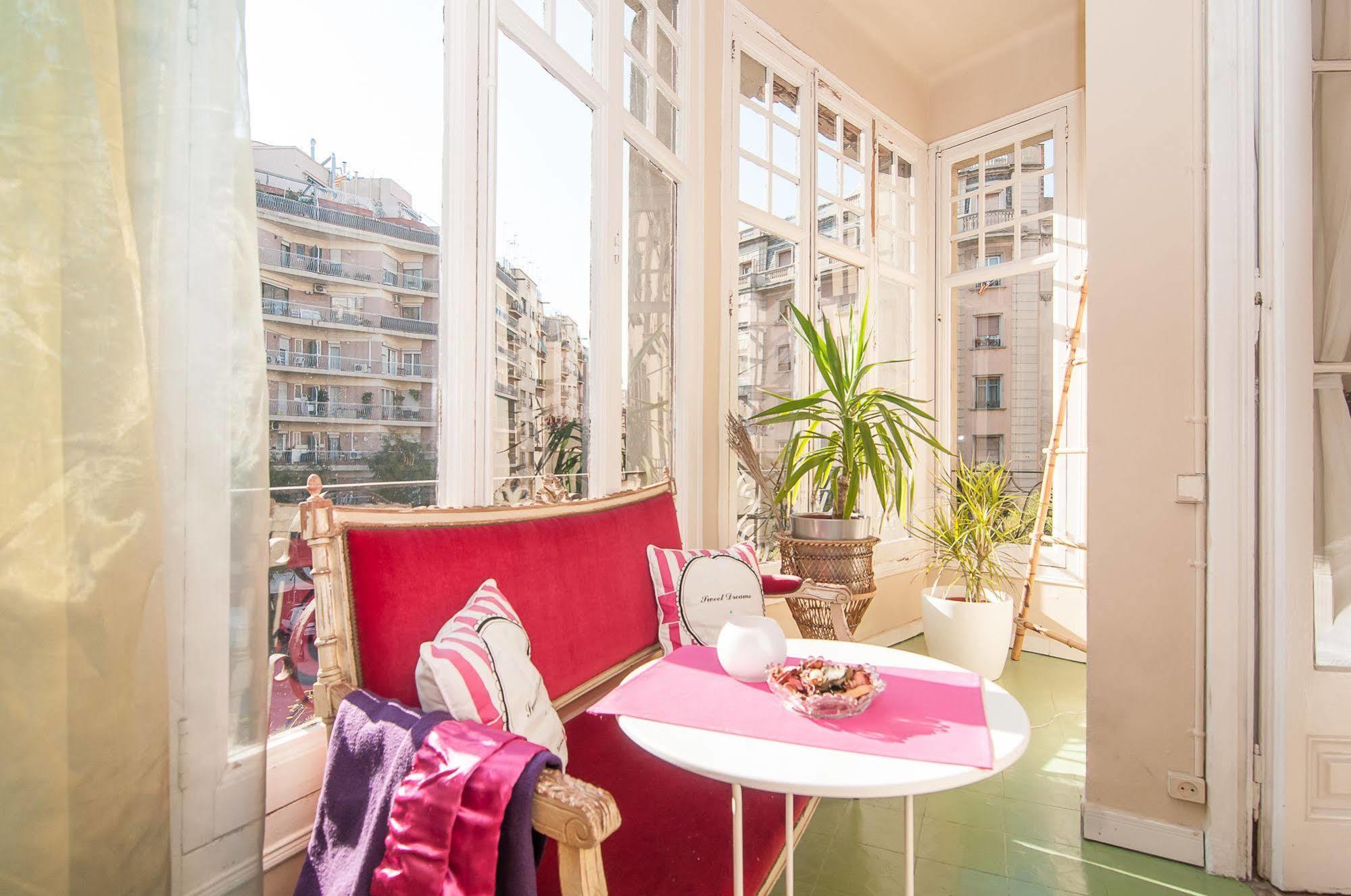 Casa Trianon Bed & Breakfast Barcelona Exterior photo