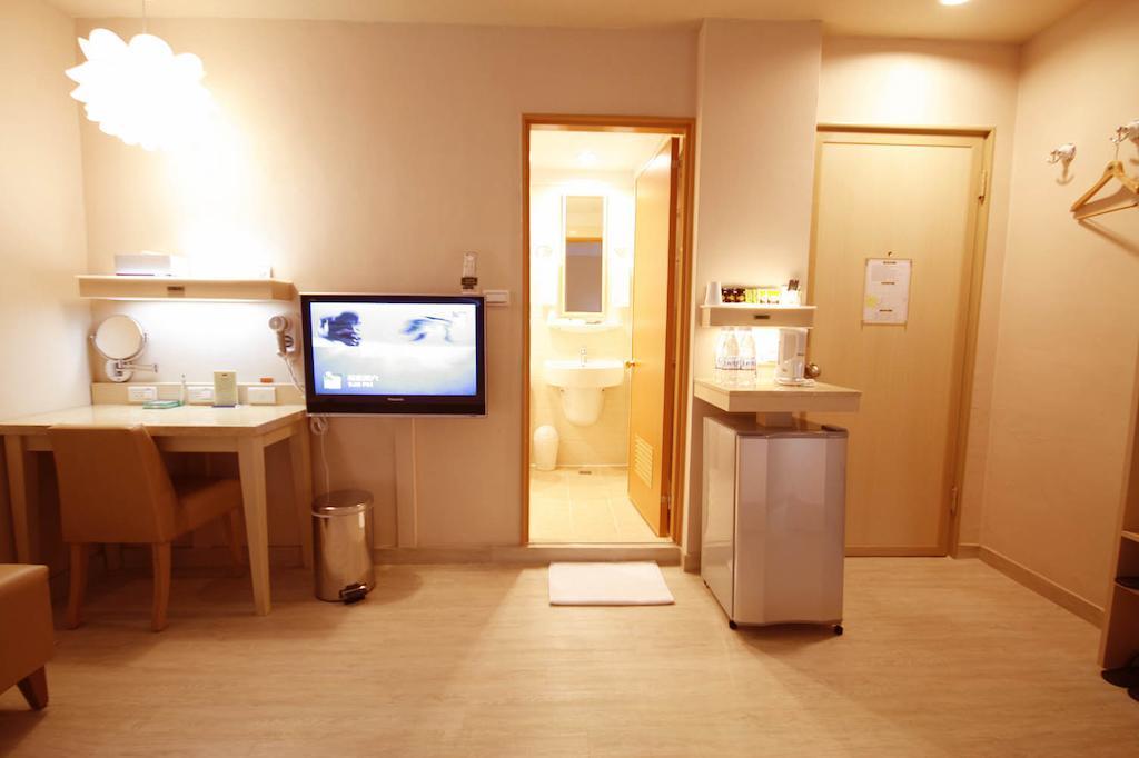 Kindness Hotel - Tainan Minsheng Room photo