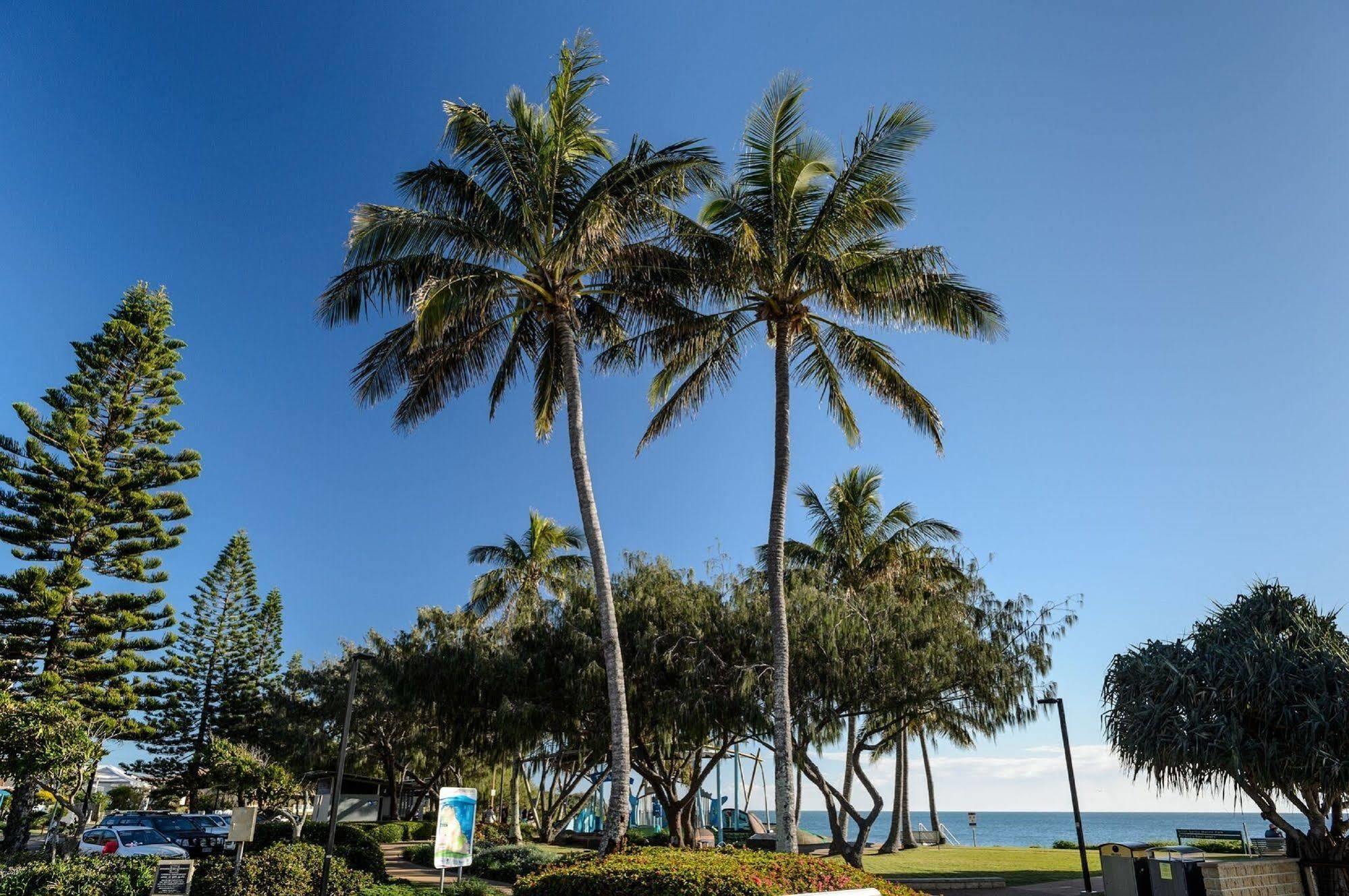 C Bargara Resort Exterior photo