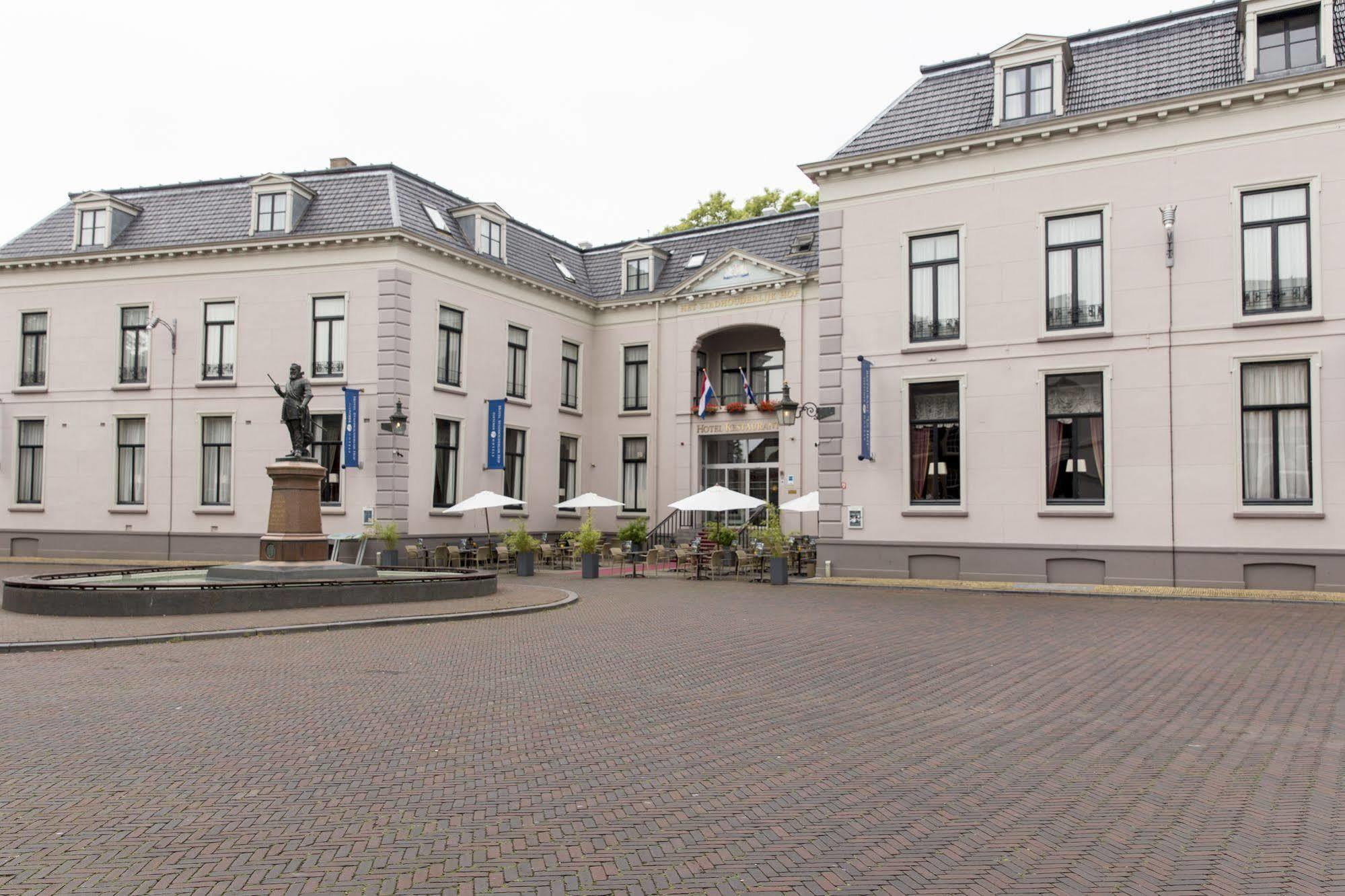 Fletcher Hotel Paleis Stadhouderlijk Hof Leeuwarden Exterior photo