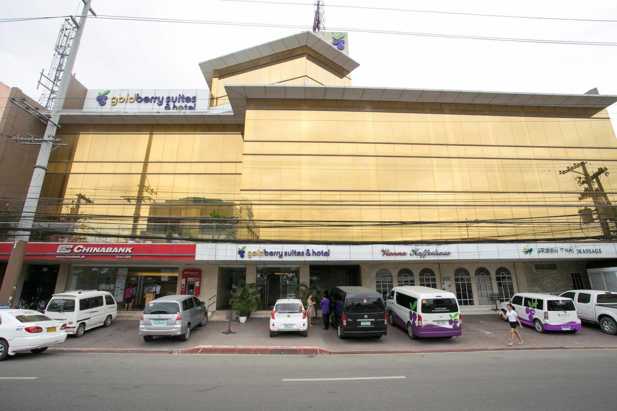 Goldberry Suites And Hotel - Mactan Lapu-Lapu City Exterior photo