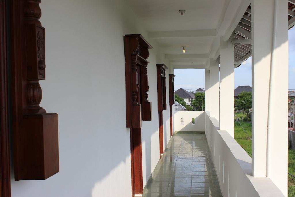 Surf Stay Berawa Bali Exterior photo