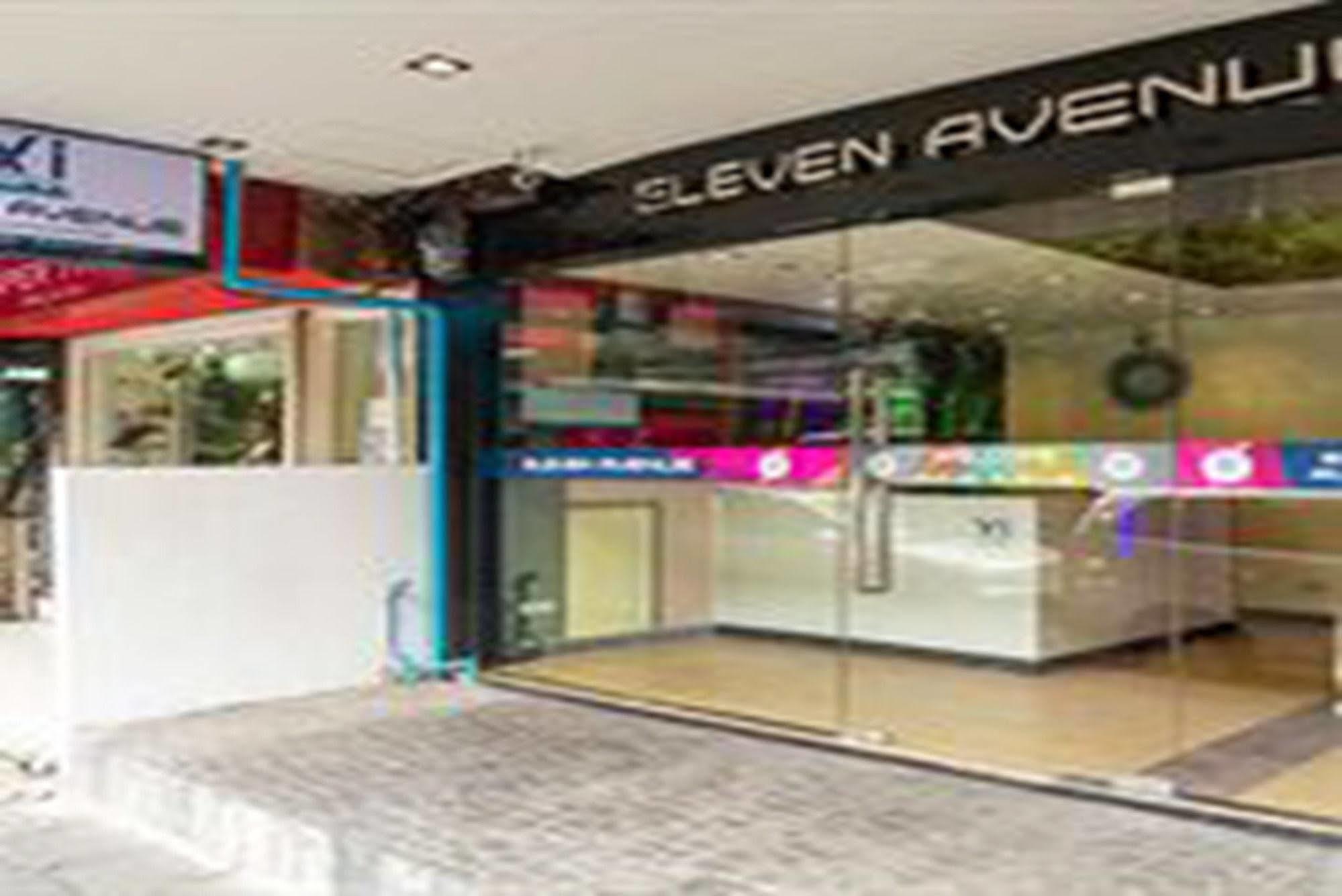 Eleven Avenue Suites Bangkok Exterior photo