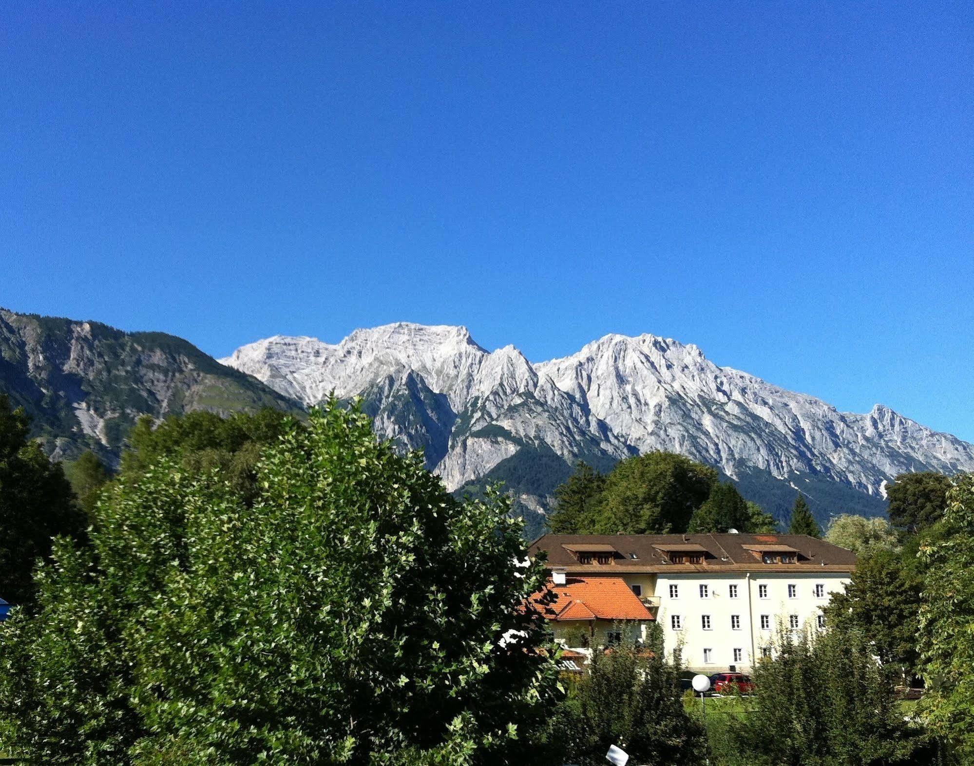 Austria Classic Hotel Heiligkreuz Hall in Tirol Exterior photo