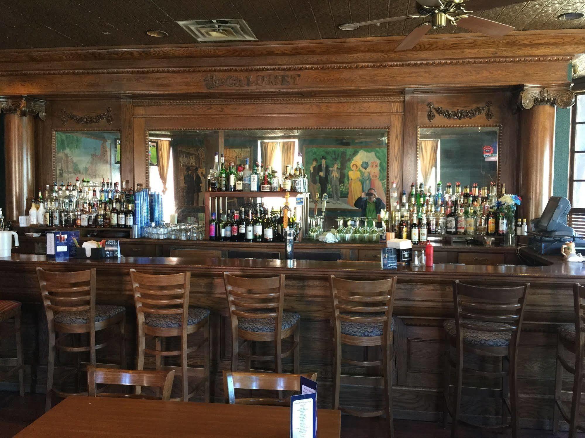 Historic Calumet Inn Pipestone Exterior photo