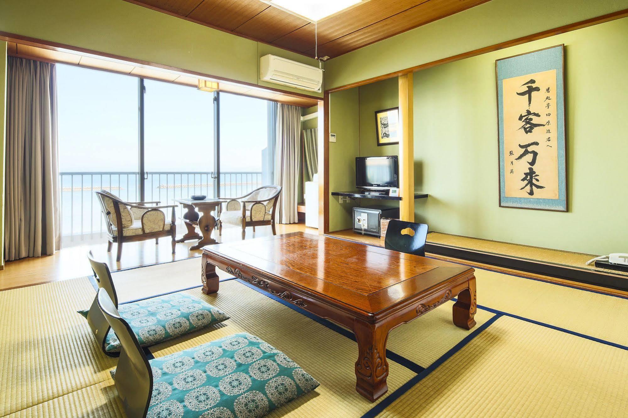 Ibusuki Coral Beach Hotel Exterior photo