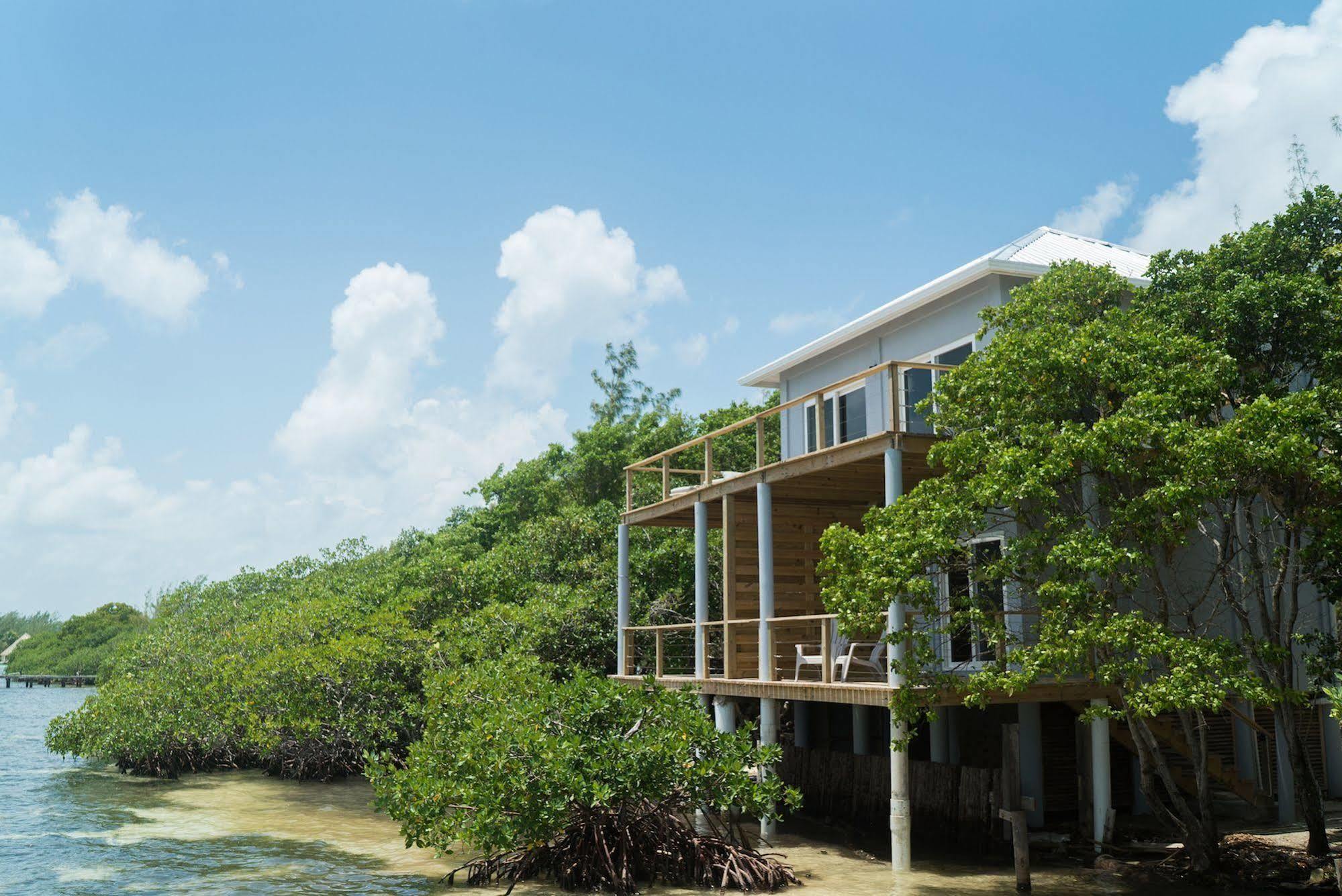 Thatch Caye Resort A Muy'Ono Resort Hopkins Exterior photo