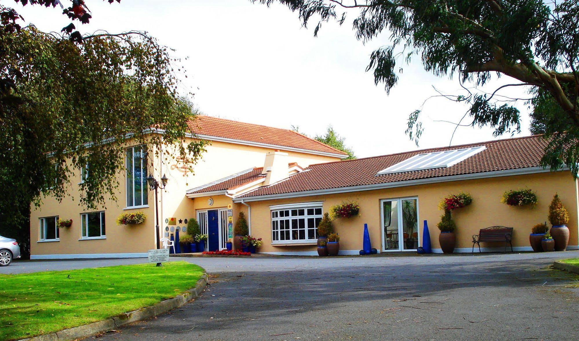 Ashlee Lodge Cork Exterior photo