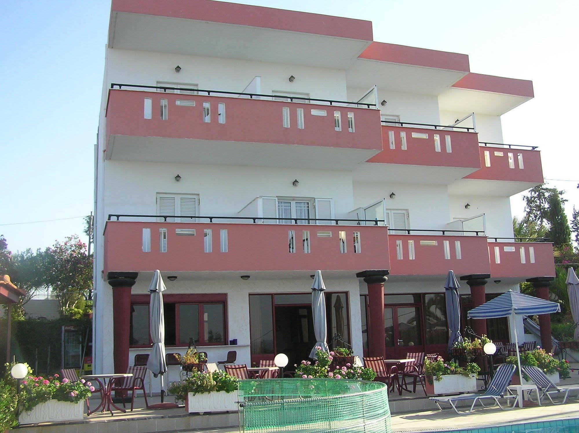 Knossos Aparthotel Panormos  Exterior photo