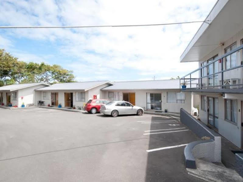 Fiesta Court Motel Whanganui Exterior photo