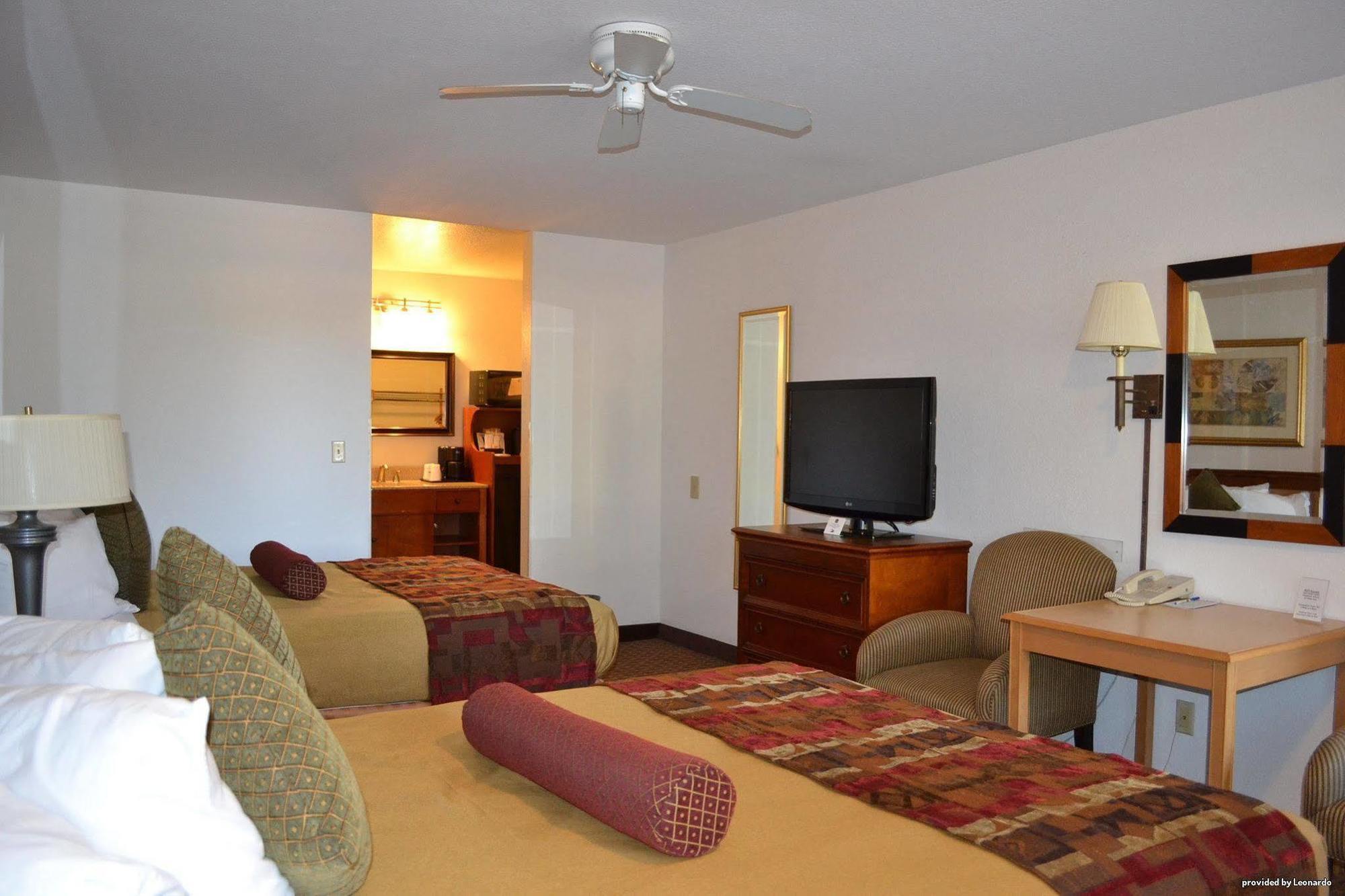 Best Western Orchard Inn Turlock Room photo