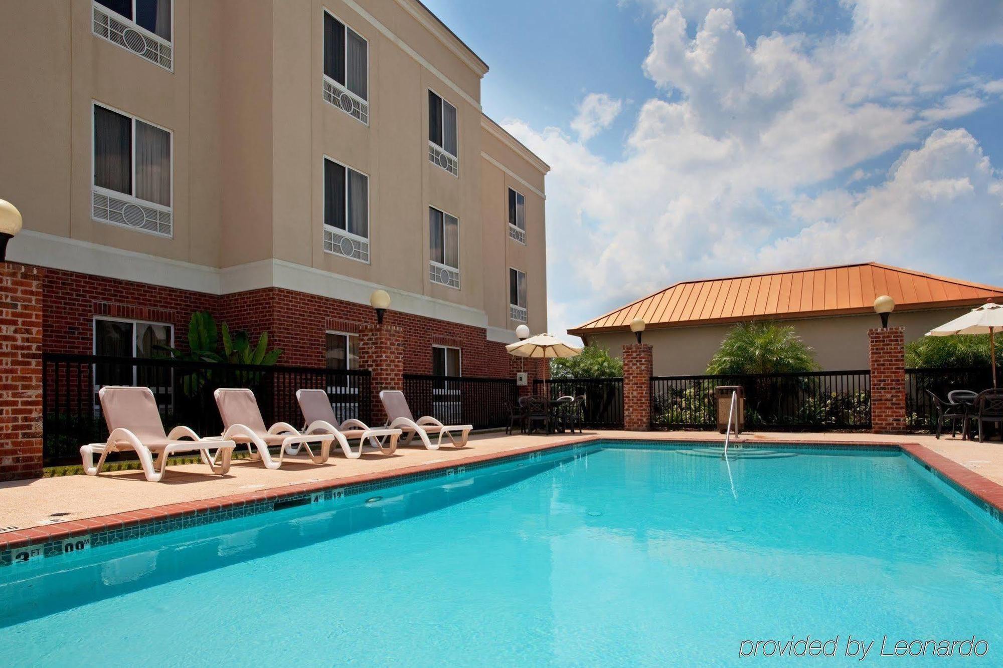 Holiday Inn Express Hotel & Suites Scott-Lafayette West, An Ihg Hotel Facilities photo