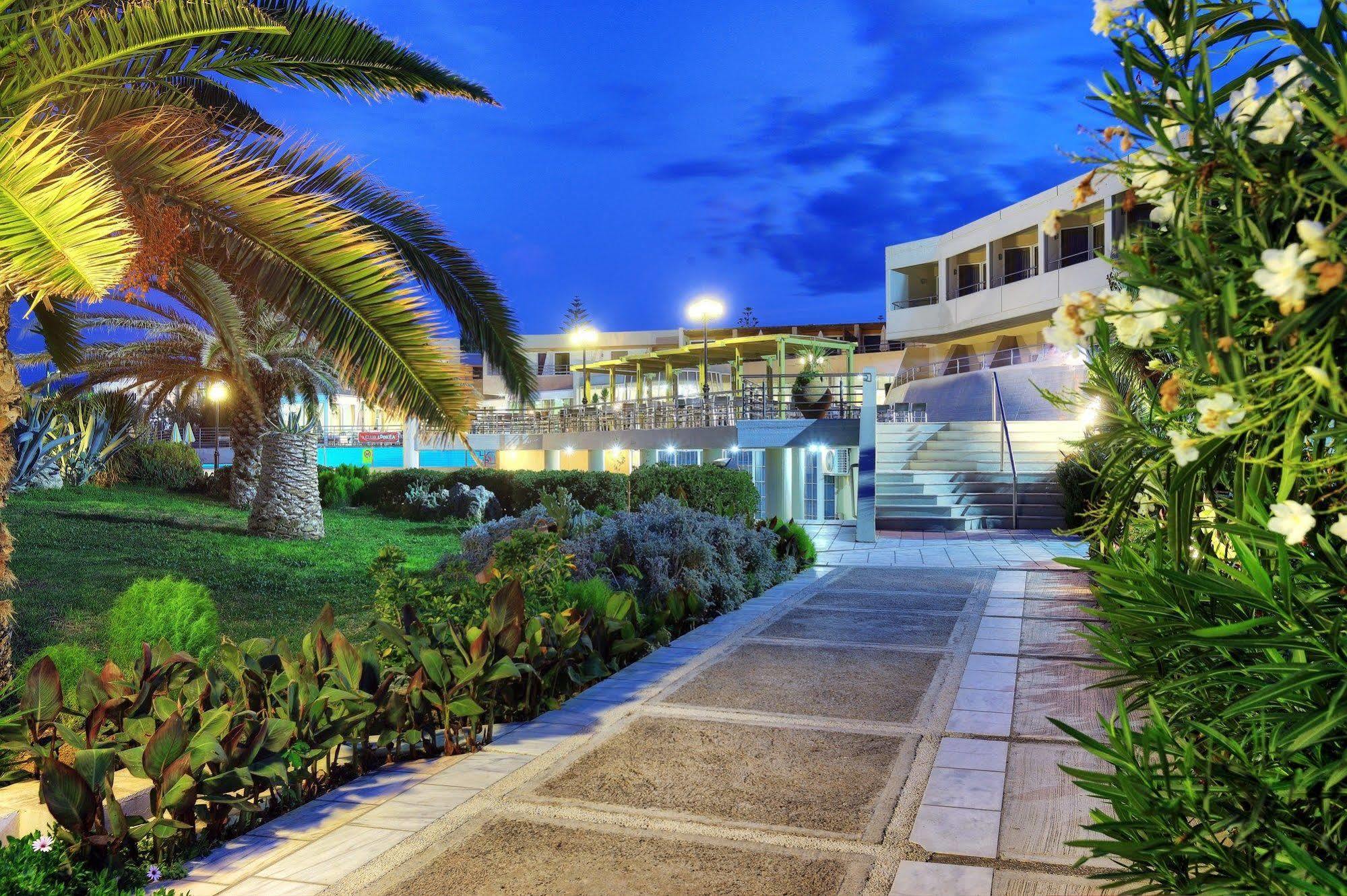Santa Marina Beach Resort & Spa Amoudara  Exterior photo