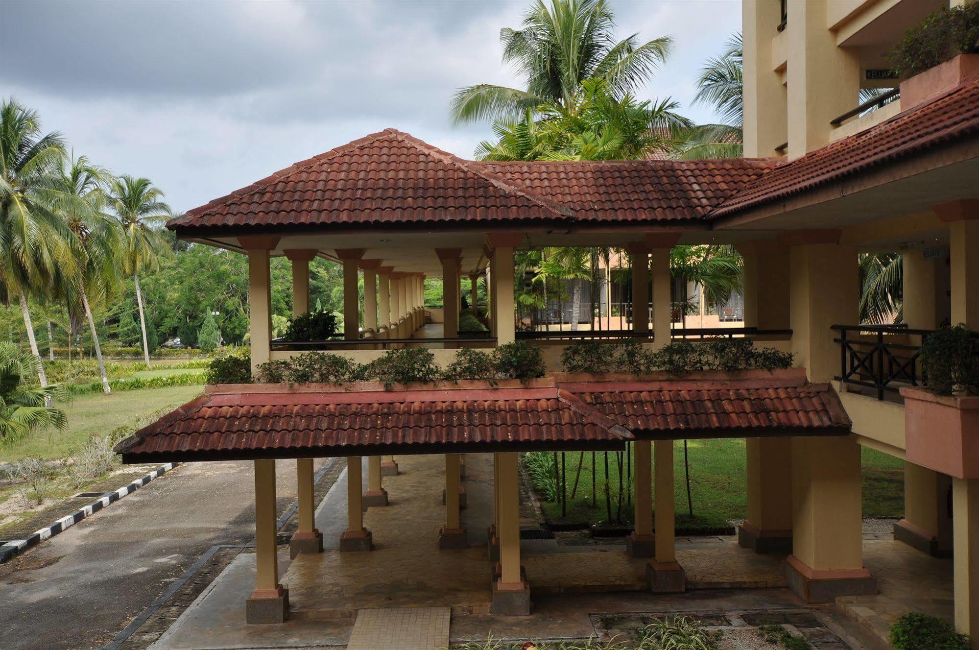 Legend Cherating Beach Resort Kuantan Exterior photo