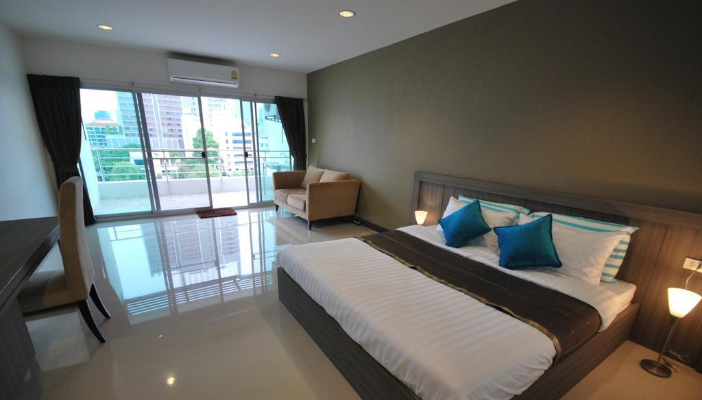 Baan Mina Aparthotel Bangkok Room photo