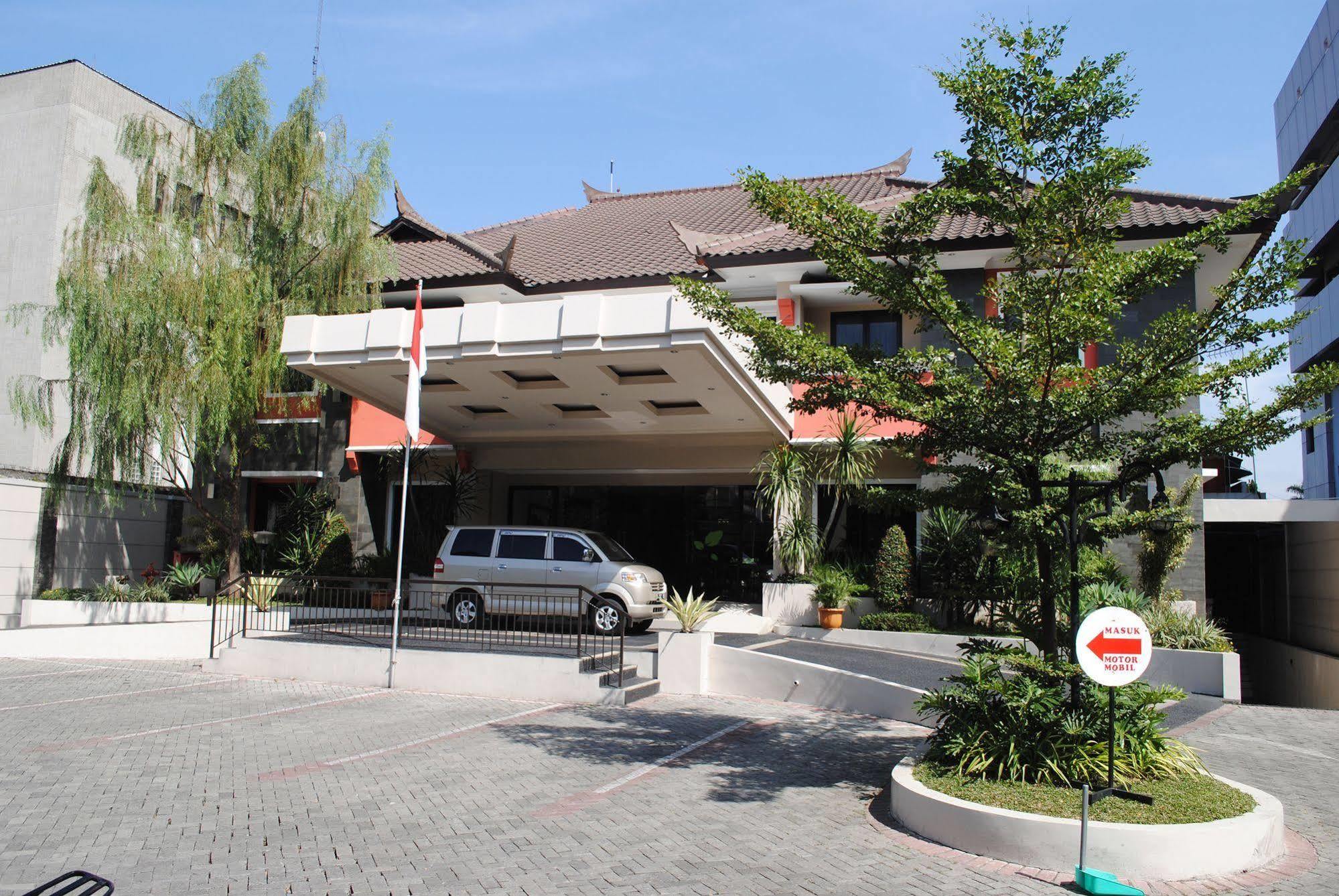 Hotel Guntur Bandung Exterior photo