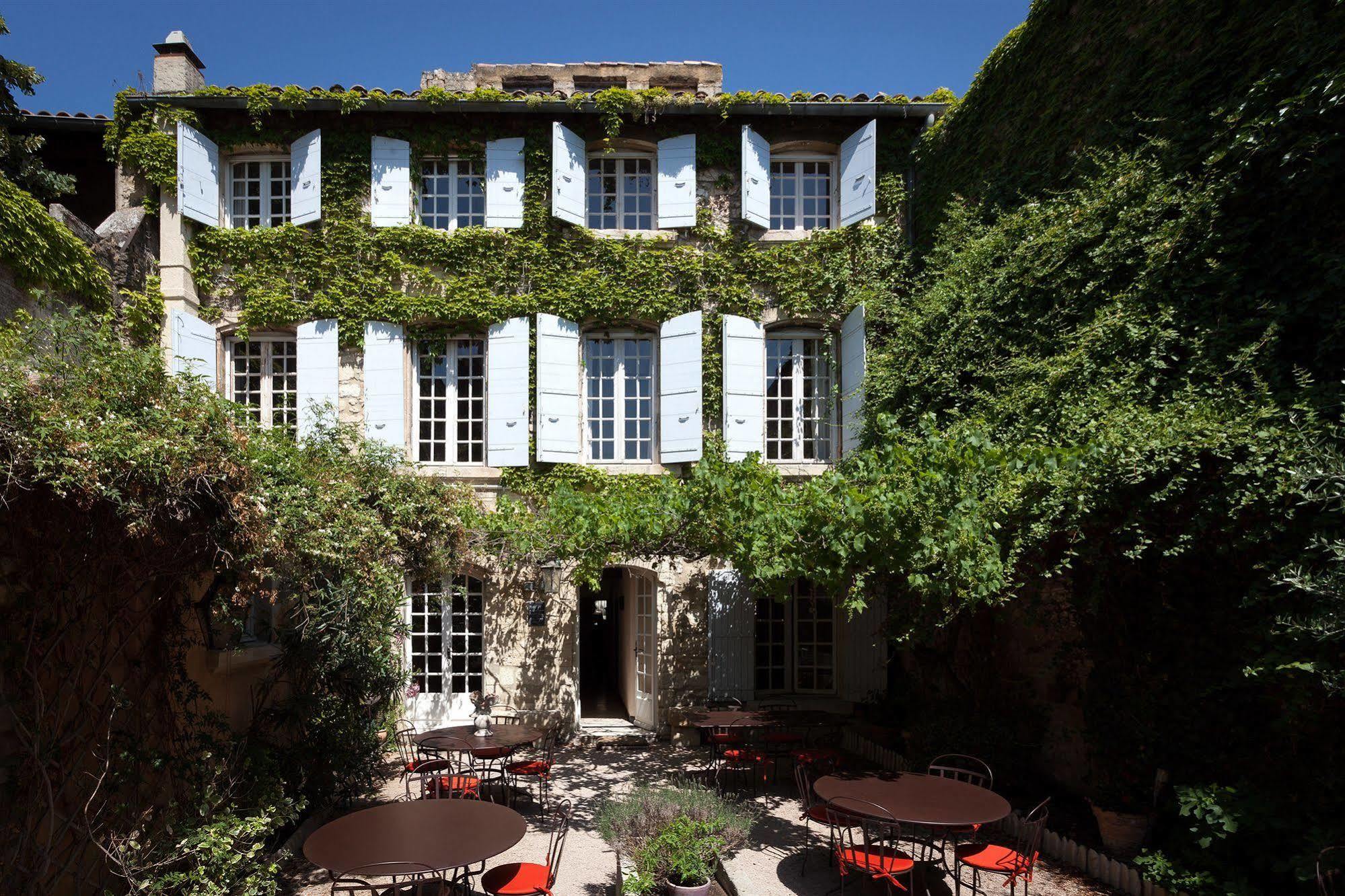 Hotel De L'Atelier Villeneuve-les-Avignon Exterior photo