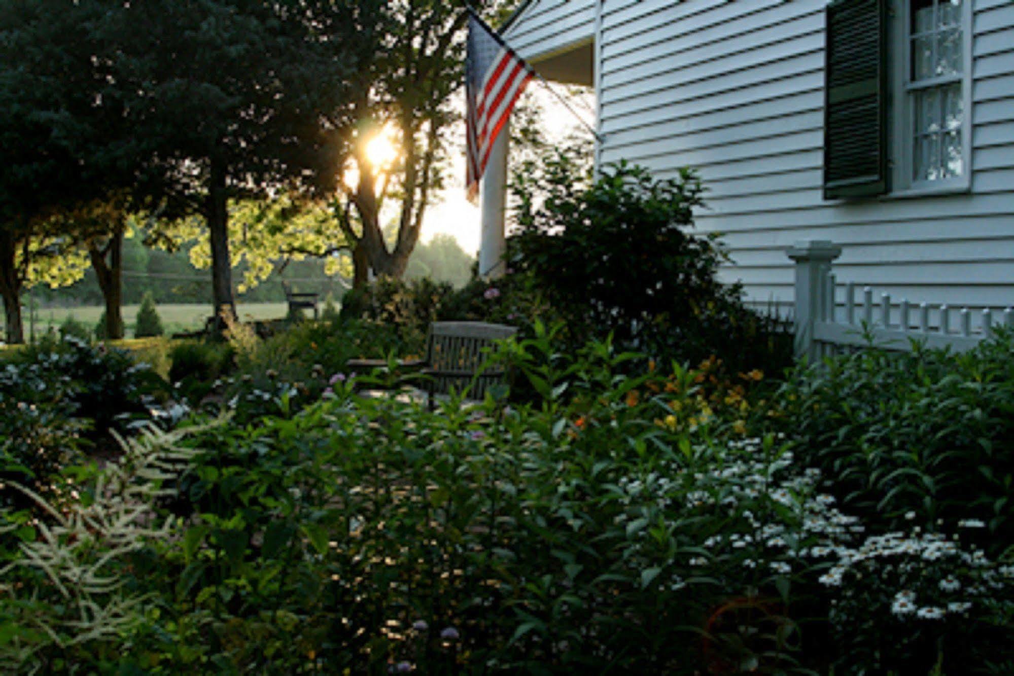 Inn At Bingham School Mebane Exterior photo