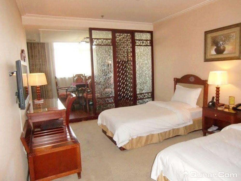 Red Gulf Hotel Taiyuan  Exterior photo