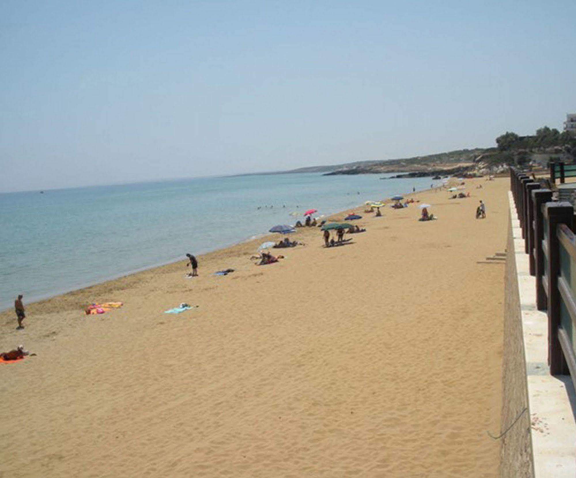 Hotel Villa Mediterranea Lido di Noto Exterior photo