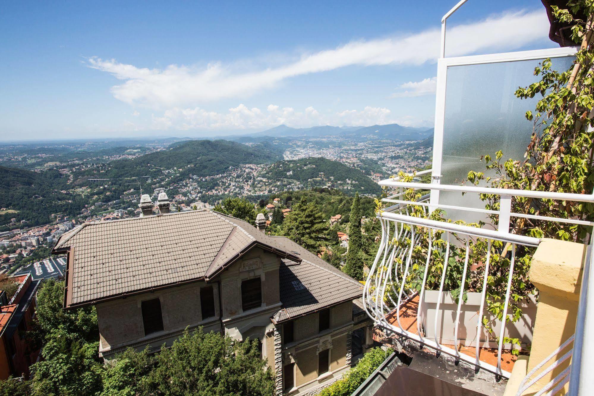 Hotel Vista Lago Brunate Exterior photo