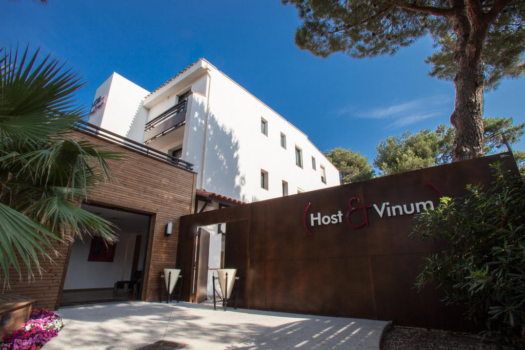 Host & Vinum - Le Clos Des Pins Perpignan Exterior photo